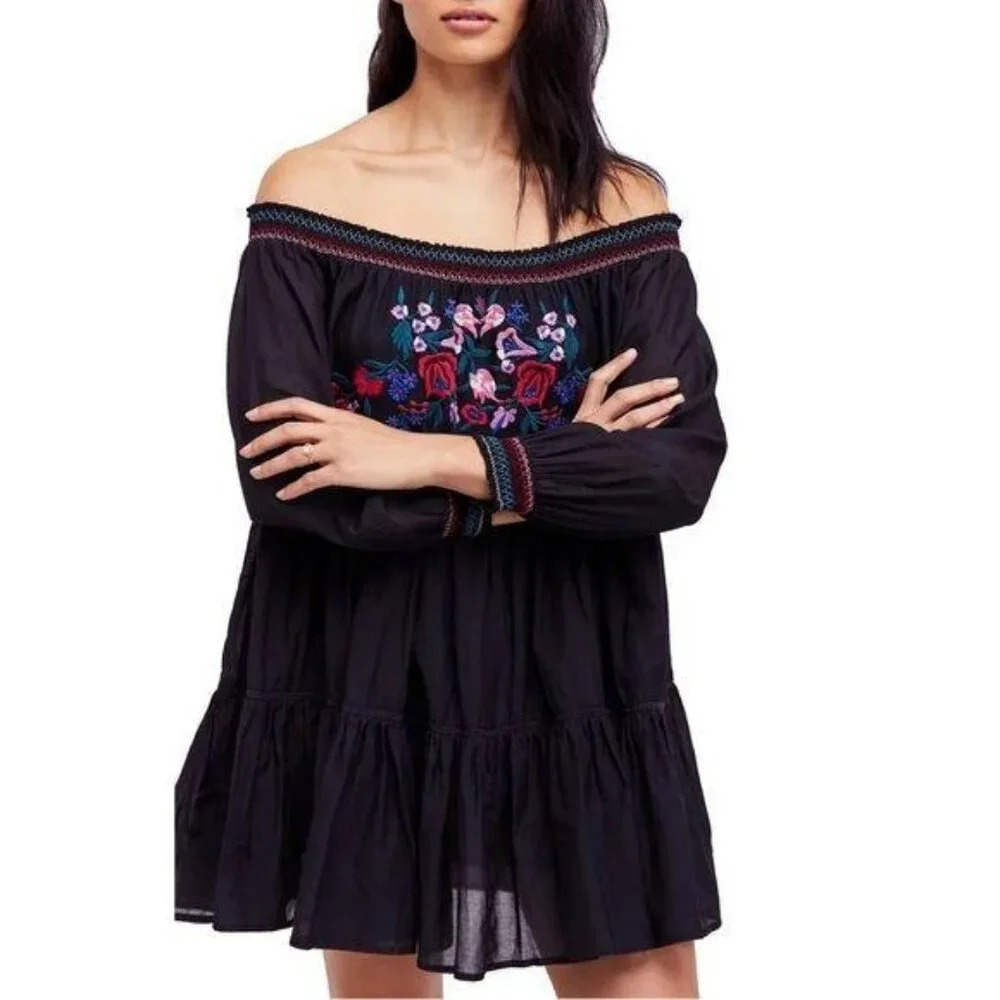 Free People Sunbeams Minidress Size Small Black Floral Embroidered Boho New